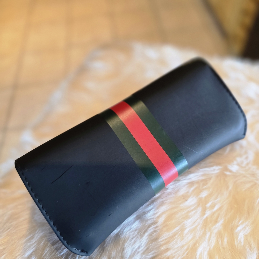Gucci Red Sunglasses for Women - Picture 9 of 12